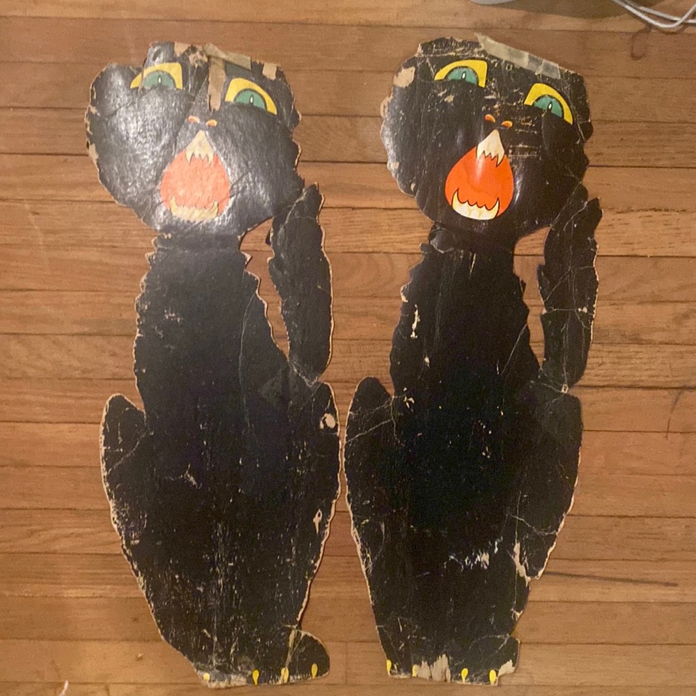 Vintage black cats HALLOWEEN DECOR 1940s (cardboard)